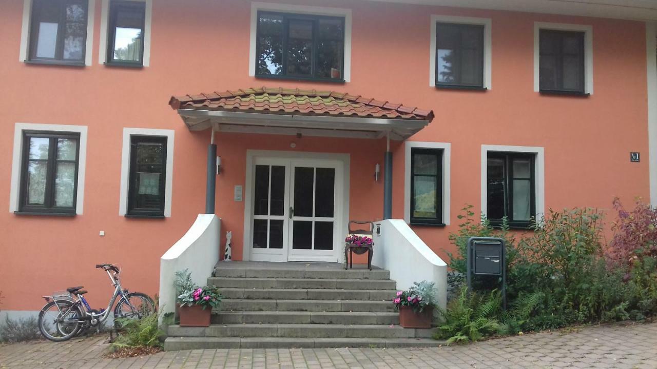 2 Waren Mueritz - Haus Buchen Am Tiefwarensee - 2 Zi Apartment Waren (Müritz)